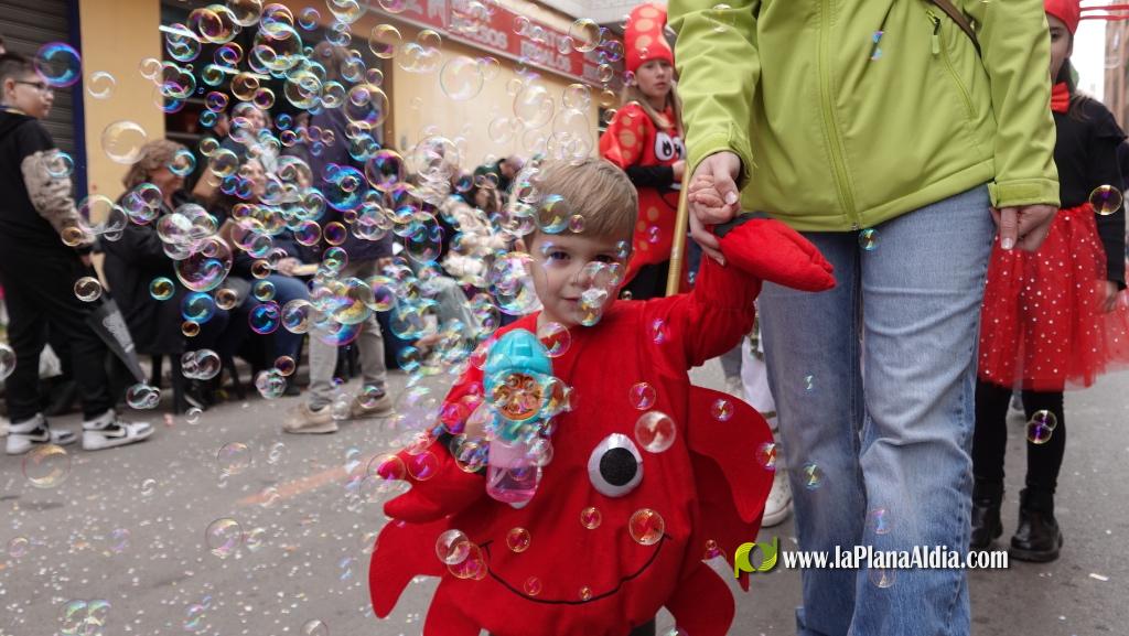Borriana celebra la Cavalcada del Ninot Infantil amb desfilades i premis