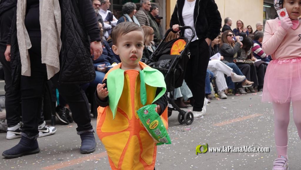Borriana celebra la Cavalcada del Ninot Infantil amb desfilades i premis