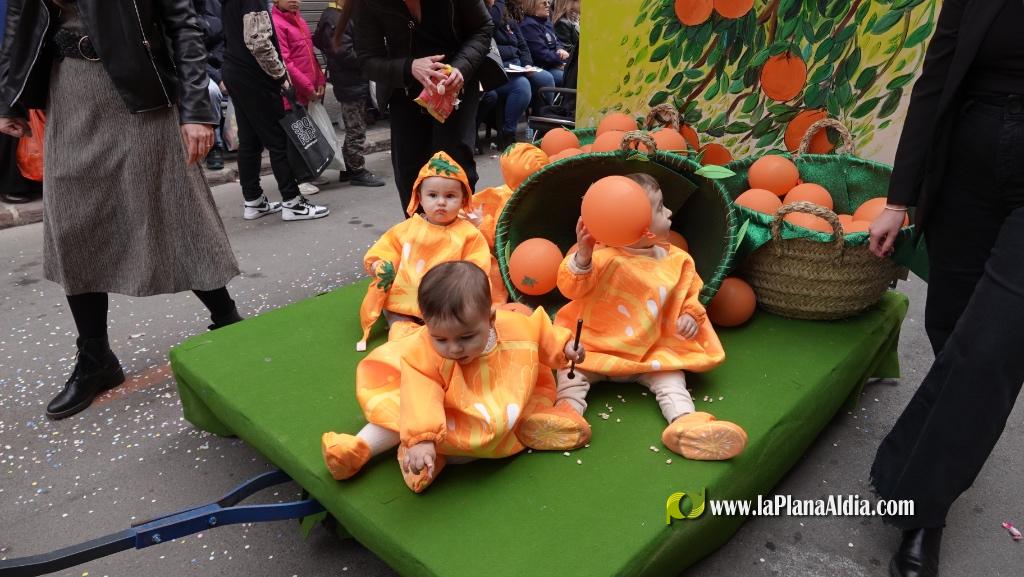 Borriana celebra la Cavalcada del Ninot Infantil amb desfilades i premis