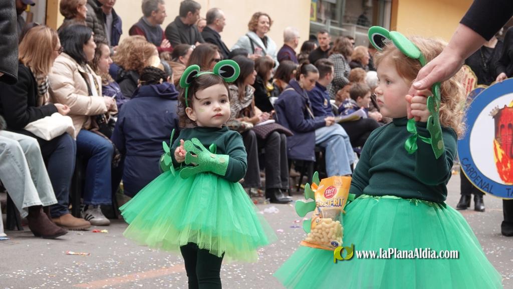 Borriana celebra la Cavalcada del Ninot Infantil amb desfilades i premis