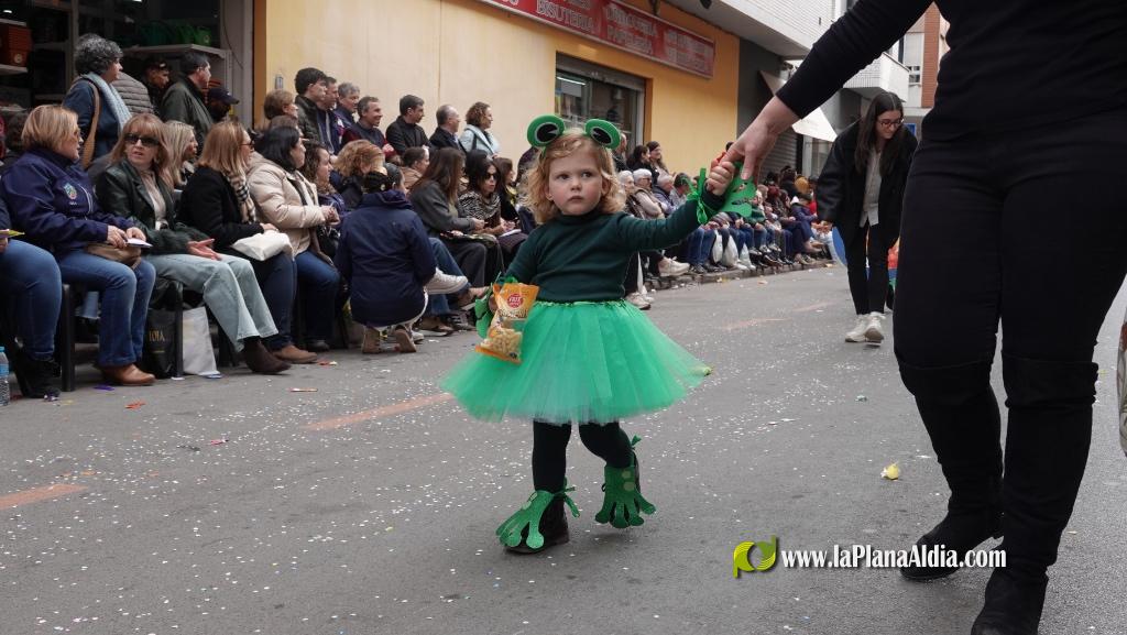 Borriana celebra la Cavalcada del Ninot Infantil amb desfilades i premis