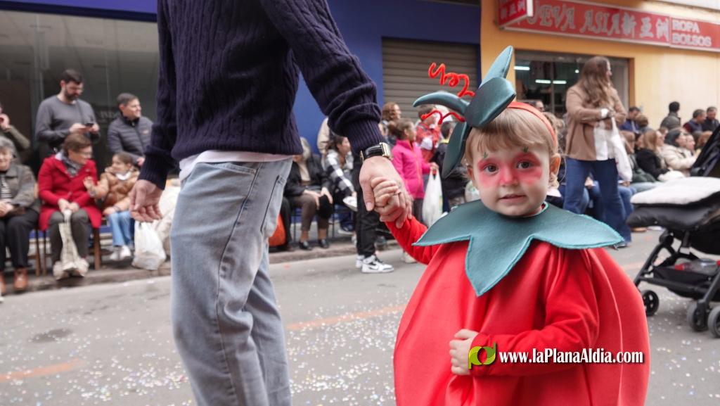 Borriana celebra la Cavalcada del Ninot Infantil amb desfilades i premis