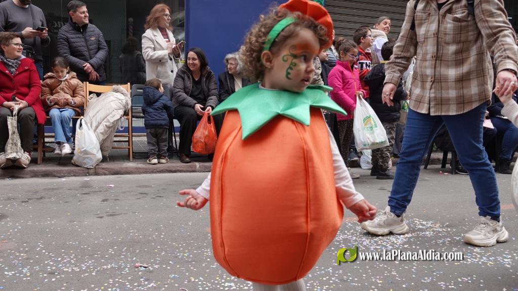Borriana celebra la Cavalcada del Ninot Infantil amb desfilades i premis