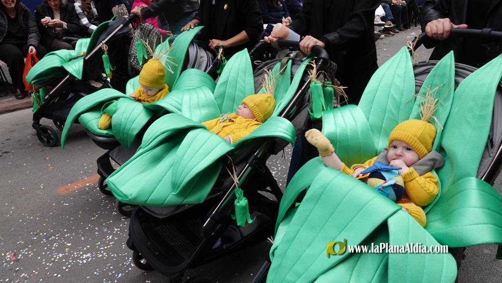 Borriana celebra la Cavalcada del Ninot Infantil amb desfilades i premis