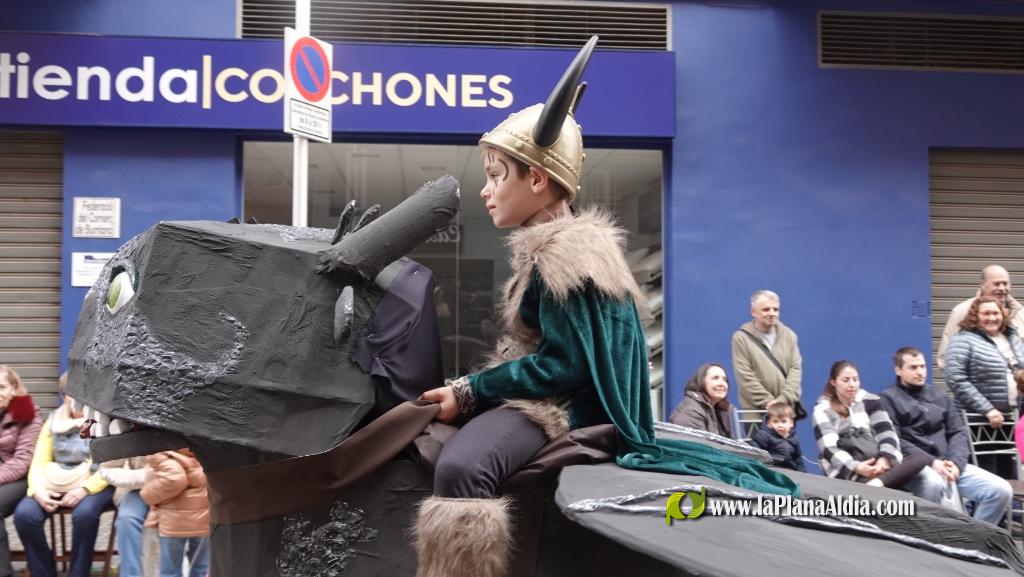 Borriana celebra la Cavalcada del Ninot Infantil amb desfilades i premis