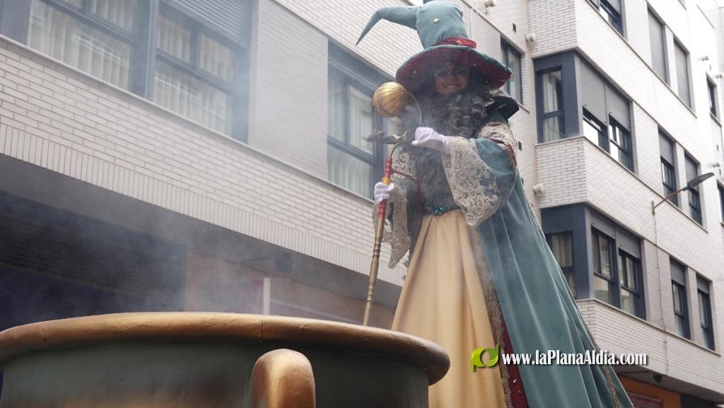 Borriana celebra la Cavalcada del Ninot Infantil amb desfilades i premis