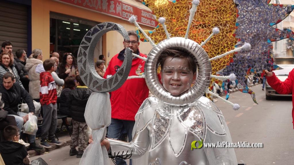 Borriana celebra la Cavalcada del Ninot Infantil amb desfilades i premis