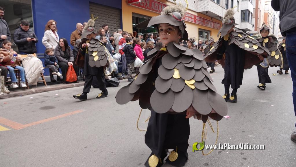 Borriana celebra la Cavalcada del Ninot Infantil amb desfilades i premis