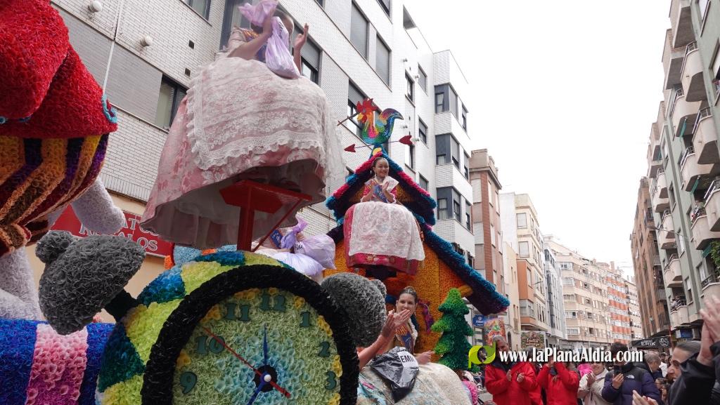 Borriana celebra la Cavalcada del Ninot Infantil amb desfilades i premis