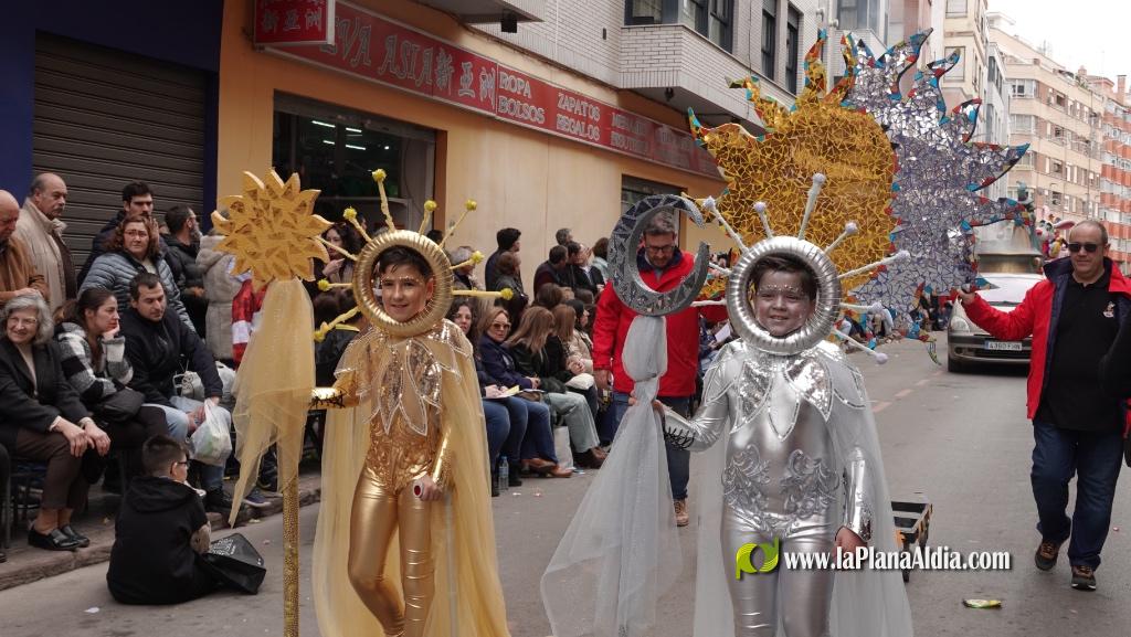 Borriana celebra la Cavalcada del Ninot Infantil amb desfilades i premis