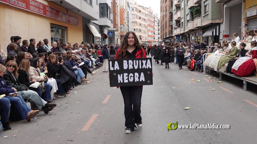 Borriana celebra la Cavalcada del Ninot Infantil amb desfilades i premis