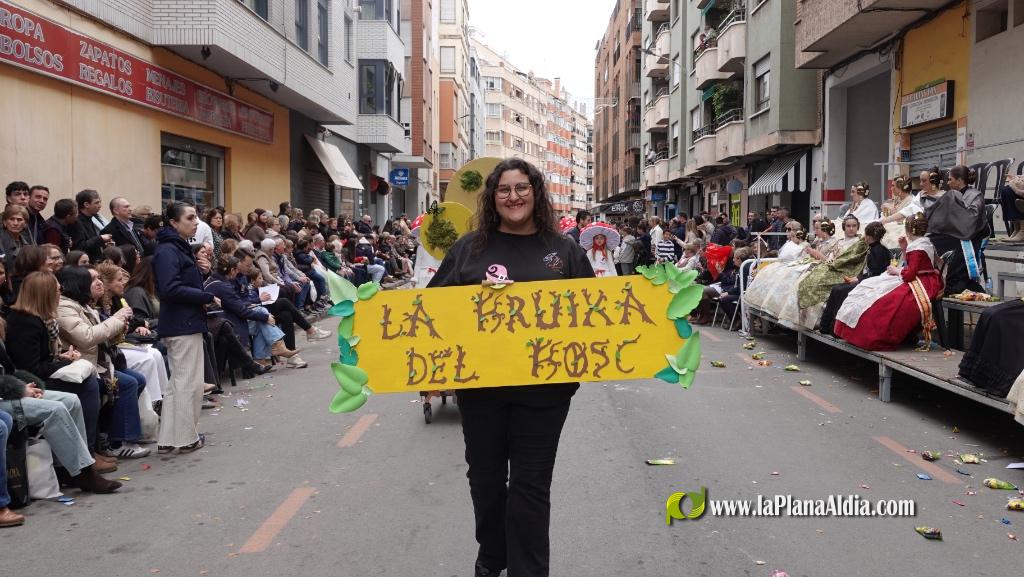 Borriana celebra la Cavalcada del Ninot Infantil amb desfilades i premis