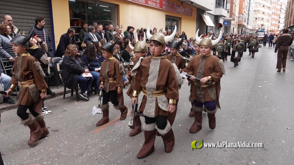 Borriana celebra la Cavalcada del Ninot Infantil amb desfilades i premis