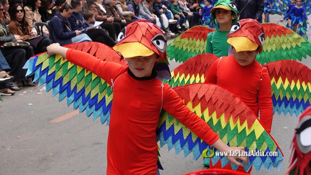 Borriana celebra la Cavalcada del Ninot Infantil amb desfilades i premis