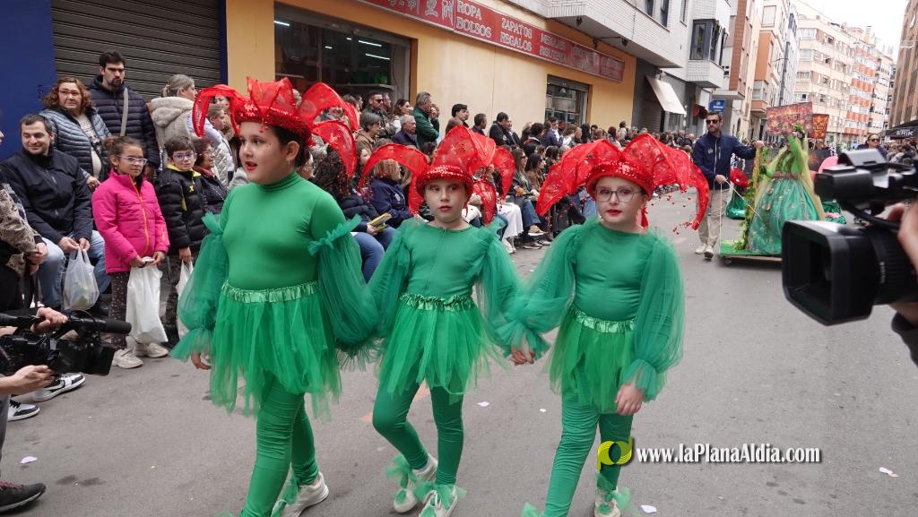 Borriana celebra la Cavalcada del Ninot Infantil amb desfilades i premis