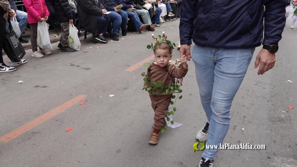 Borriana celebra la Cavalcada del Ninot Infantil amb desfilades i premis