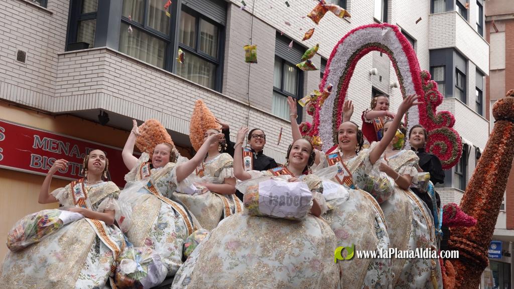 Borriana celebra la Cavalcada del Ninot Infantil amb desfilades i premis