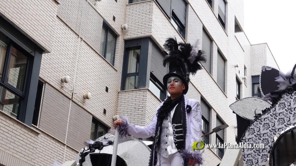 Borriana celebra la Cavalcada del Ninot Infantil amb desfilades i premis