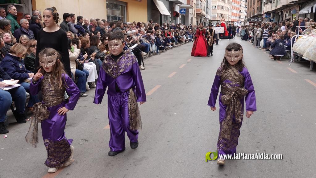 Borriana celebra la Cavalcada del Ninot Infantil amb desfilades i premis