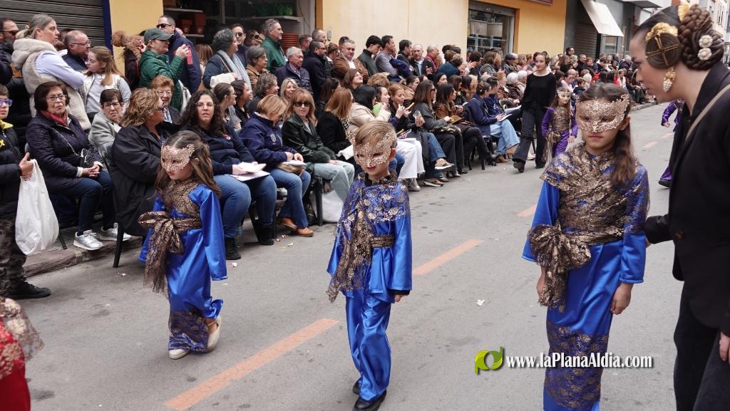 Borriana celebra la Cavalcada del Ninot Infantil amb desfilades i premis