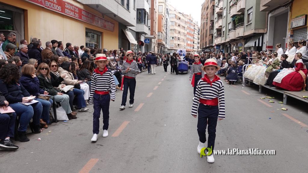 Borriana celebra la Cavalcada del Ninot Infantil amb desfilades i premis