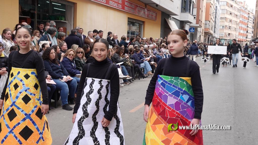 Borriana celebra la Cavalcada del Ninot Infantil amb desfilades i premis