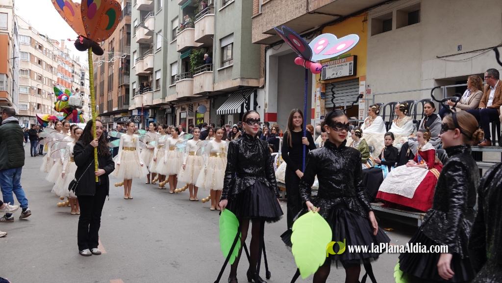 Borriana celebra la Cavalcada del Ninot Infantil amb desfilades i premis