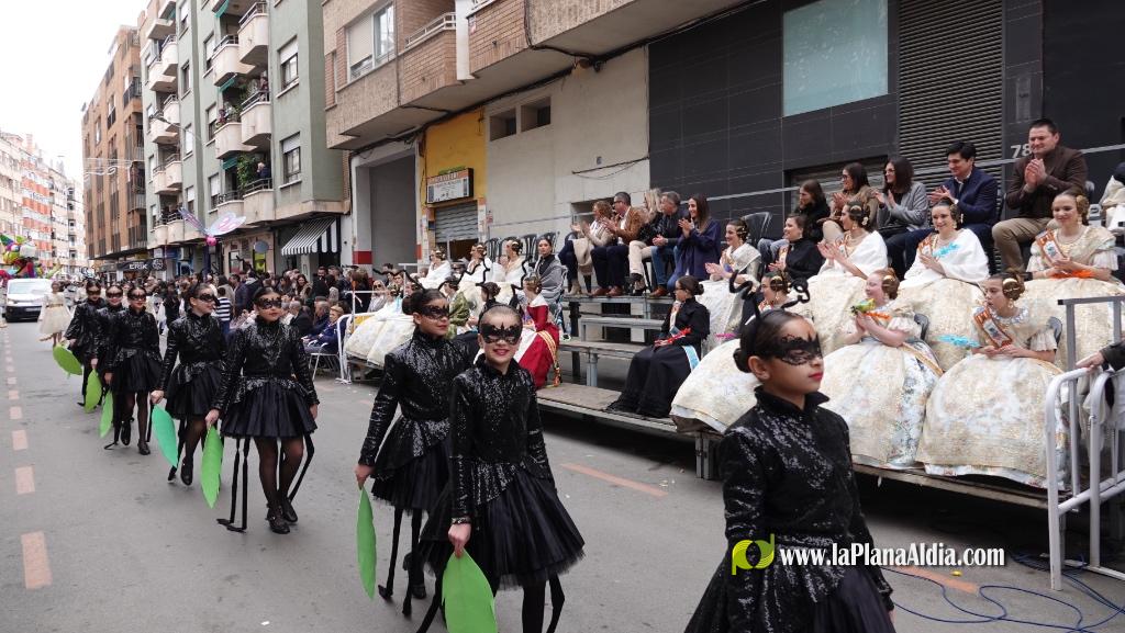 Borriana celebra la Cavalcada del Ninot Infantil amb desfilades i premis