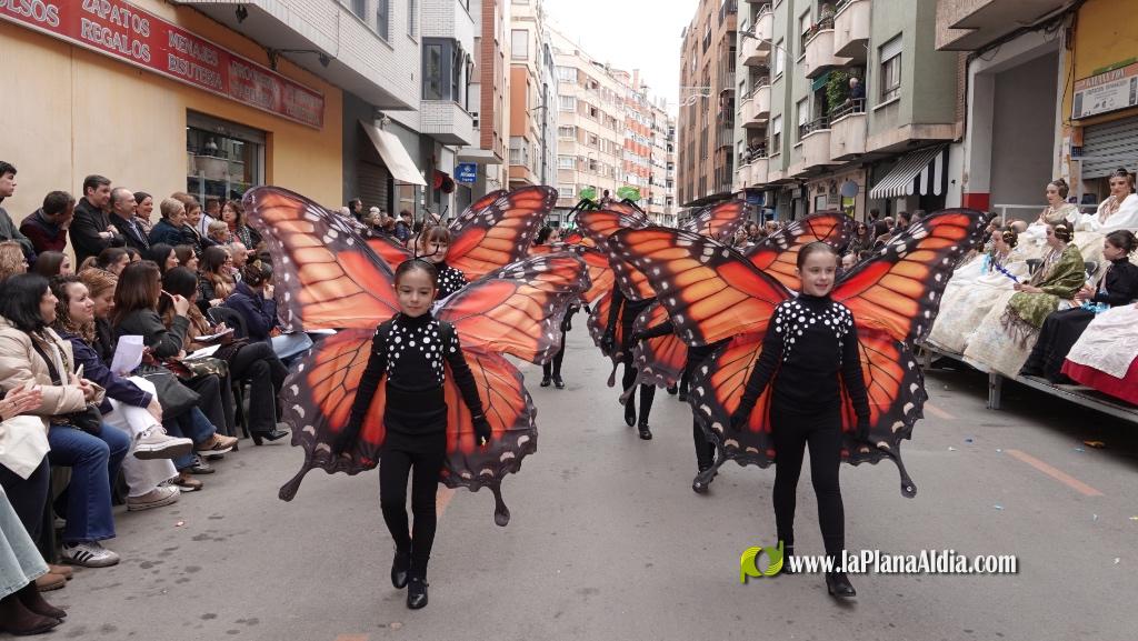 Borriana celebra la Cavalcada del Ninot Infantil amb desfilades i premis