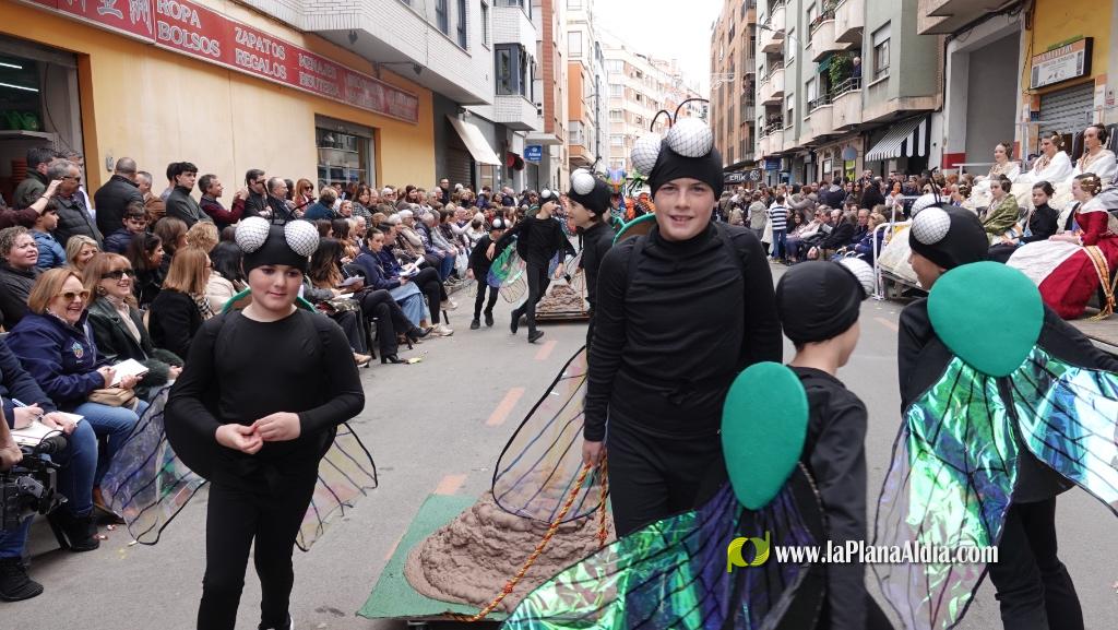 Borriana celebra la Cavalcada del Ninot Infantil amb desfilades i premis