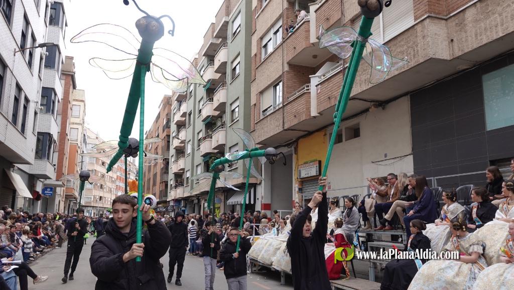 Borriana celebra la Cavalcada del Ninot Infantil amb desfilades i premis