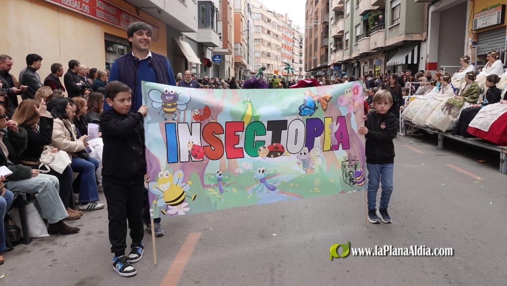 Borriana celebra la Cavalcada del Ninot Infantil amb desfilades i premis