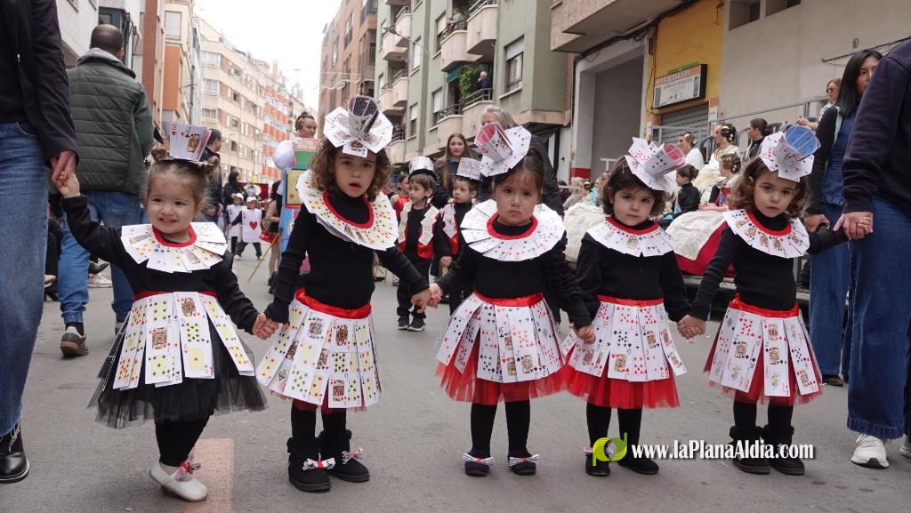 Borriana celebra la Cavalcada del Ninot Infantil amb desfilades i premis