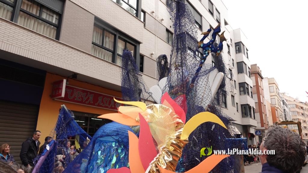 Borriana celebra la Cavalcada del Ninot Infantil amb desfilades i premis
