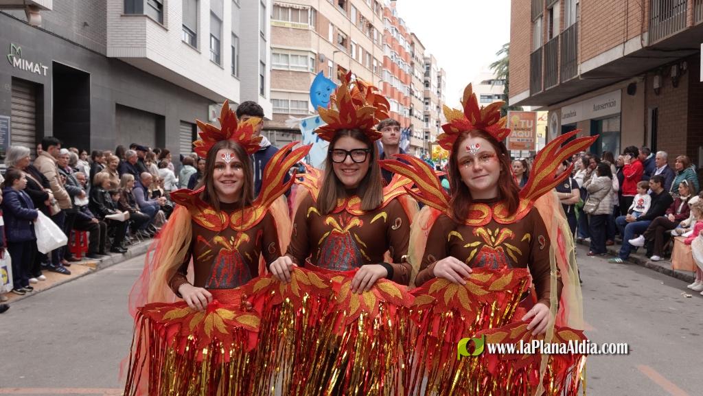 Borriana celebra la Cavalcada del Ninot Infantil amb desfilades i premis