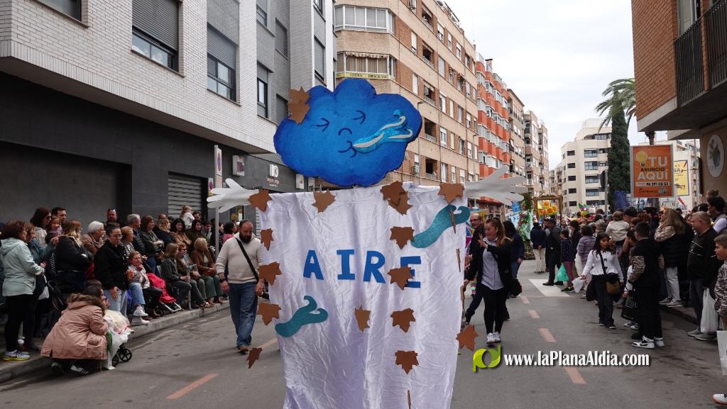 Borriana celebra la Cavalcada del Ninot Infantil amb desfilades i premis