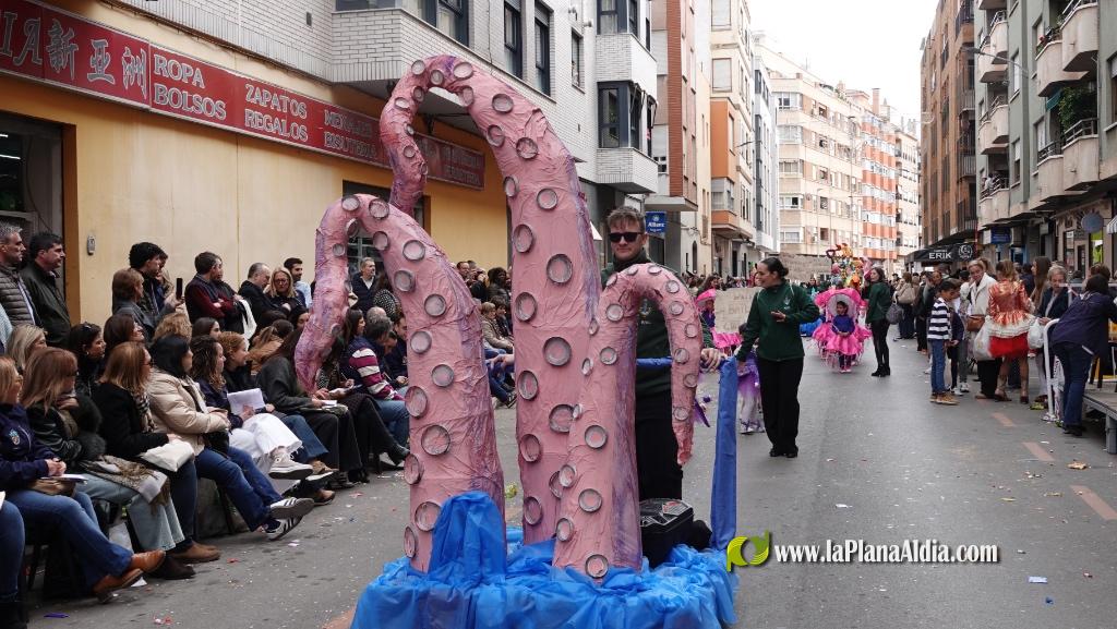 Borriana celebra la Cavalcada del Ninot Infantil amb desfilades i premis