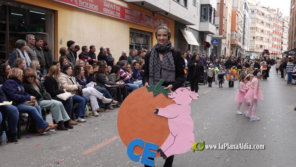 Borriana celebra la Cavalcada del Ninot Infantil amb desfilades i premis