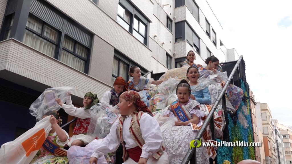 Borriana celebra la Cavalcada del Ninot Infantil amb desfilades i premis