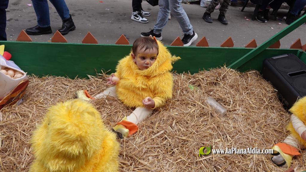 Borriana celebra la Cavalcada del Ninot Infantil amb desfilades i premis