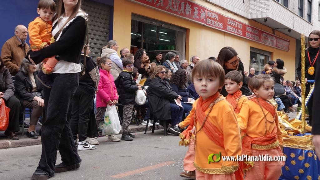 Borriana celebra la Cavalcada del Ninot Infantil amb desfilades i premis