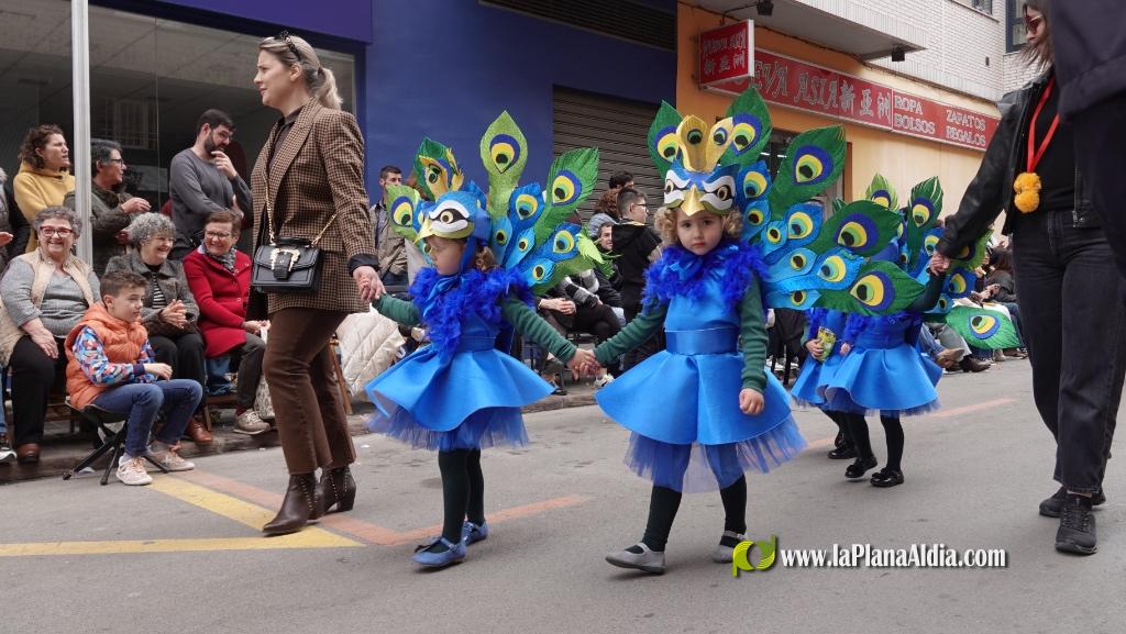 Borriana celebra la Cavalcada del Ninot Infantil amb desfilades i premis