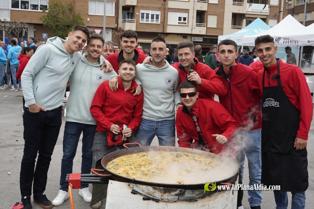 Les Penyes celebren el Mig Any Fester amb una multitudin?ria jornada de conviv?ncia