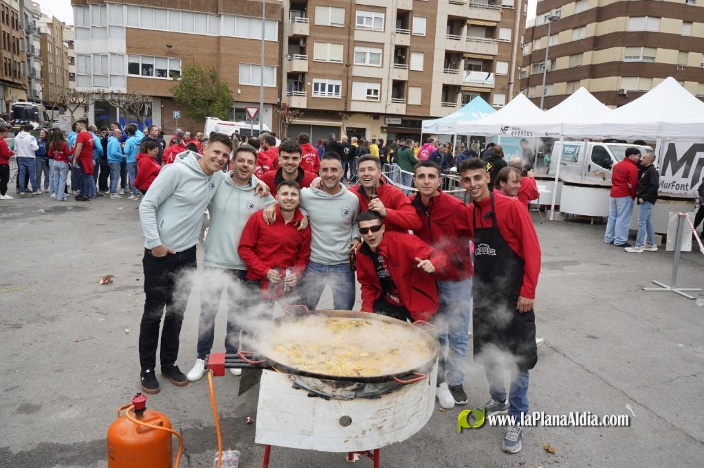 Les Penyes celebren el Mig Any Fester amb una multitudin?ria jornada de conviv?ncia