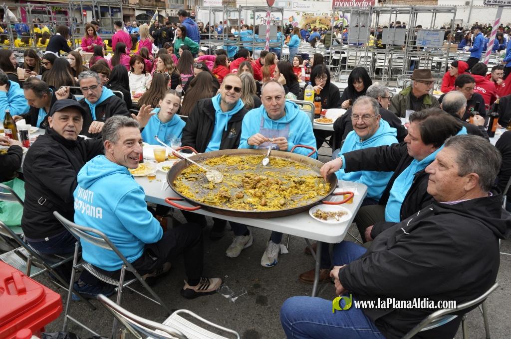Les Penyes celebren el Mig Any Fester amb una multitudin?ria jornada de conviv?ncia