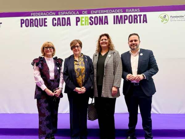 El PSPV denuncia que Vox se toma una foto con la Reina tras vetar en Castell� una propuesta de apoyo a la investigaci�n de enfermedades raras