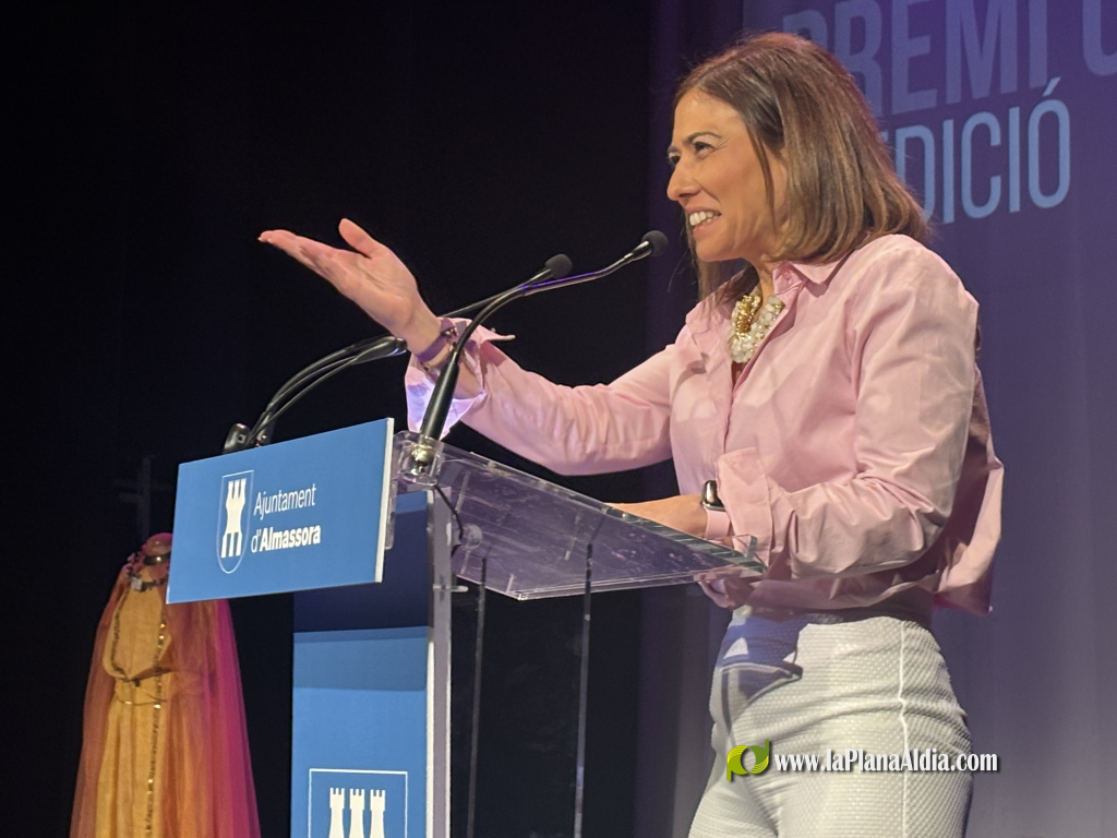 Almassora entrega el XI Premi Clara Campoamor a la fil�loga Marilo Limo Escura per la seua destacada traject�ria acad�mica i cultural, en un emotiu acte celebrat a la Casa de la Cultura amb motiu del Dia Internacional de la Dona