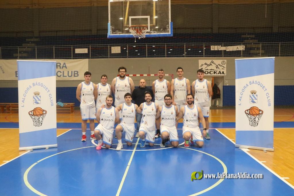 Presentaci?n de l'Alcora B.C con 13 equipos de baloncesto y r?cord de fichas deportivas  