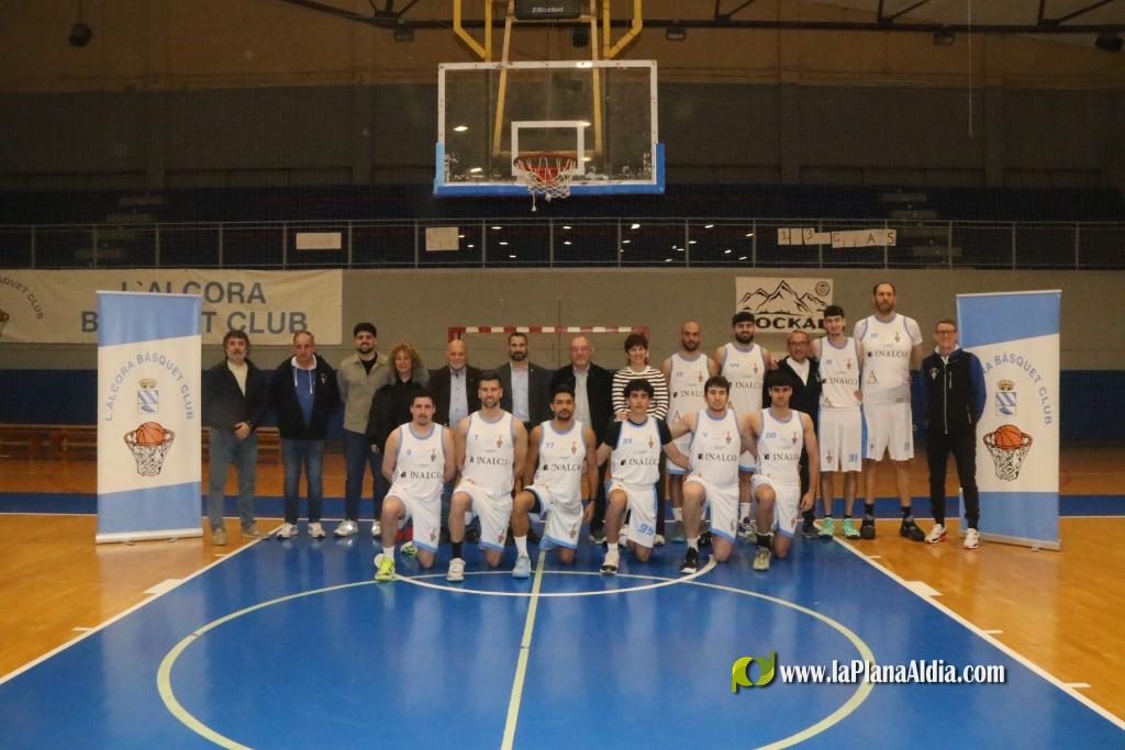 Presentaci?n de l'Alcora B.C con 13 equipos de baloncesto y r?cord de fichas deportivas  