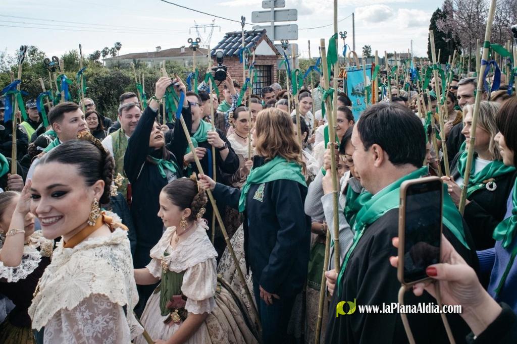 Castell? celebra la Romeria de les Canyes malgrat la pluja amb pres?ncia institucional